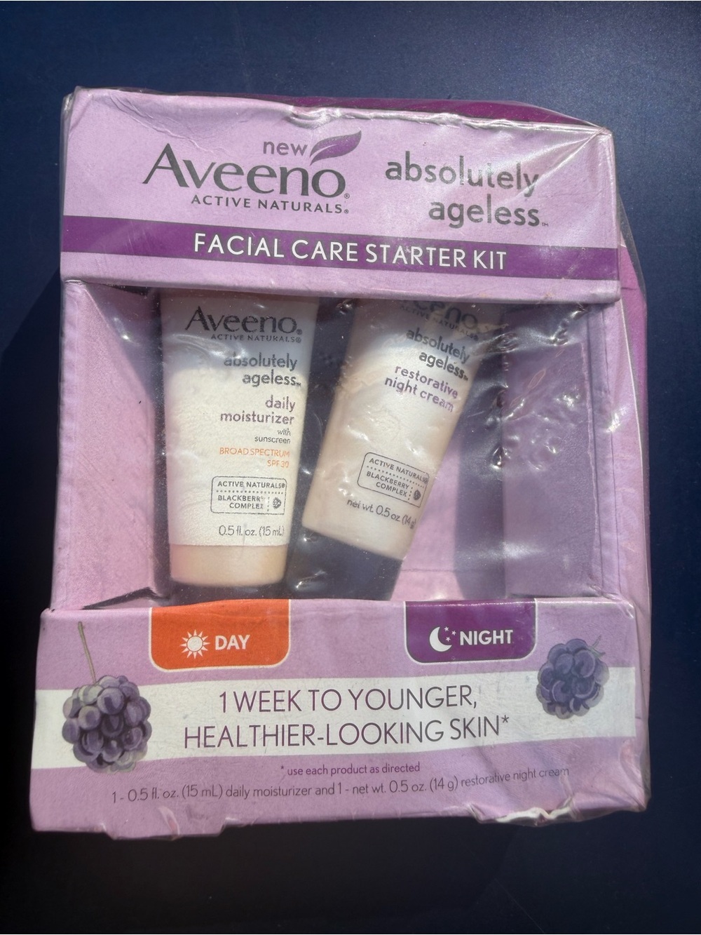 Aveeno Absolutely Ageless Facial Care Starter Kit - day moisturizer, spf and big